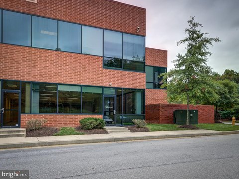 Office Suite For Lease