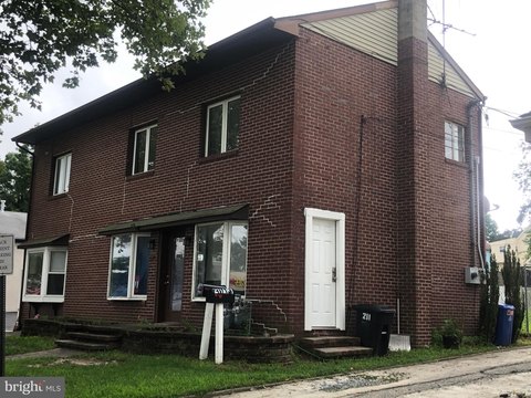 Prime Retail/Office Space Available