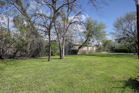LAND - Dallas, TX