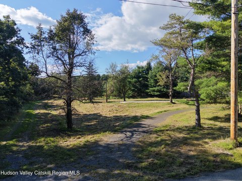 Land, Earlton, NY