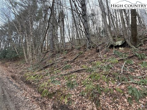 Lake Access Lot in Jefferson