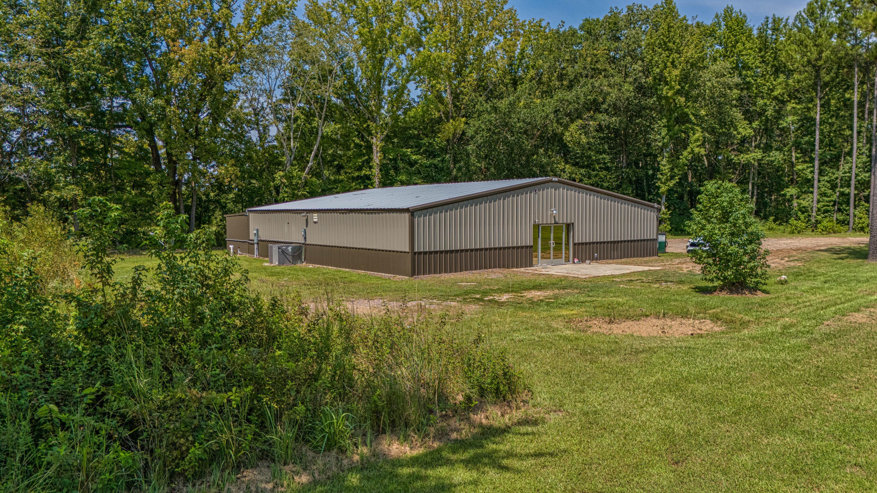 Aberdeen Commercial Property on Highway