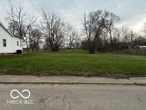 LAND - Muncie, IN