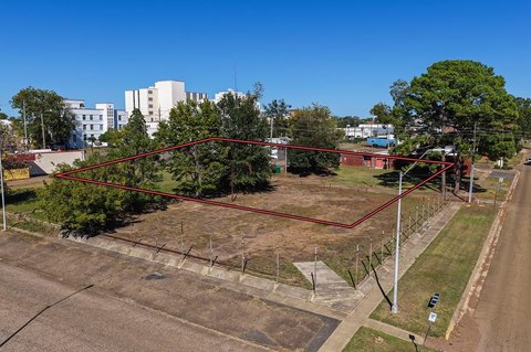 Corner Lot in Downtown Texarkana