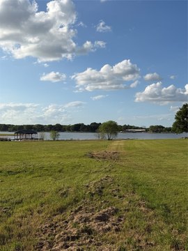 Lake Bonham Undeveloped Land