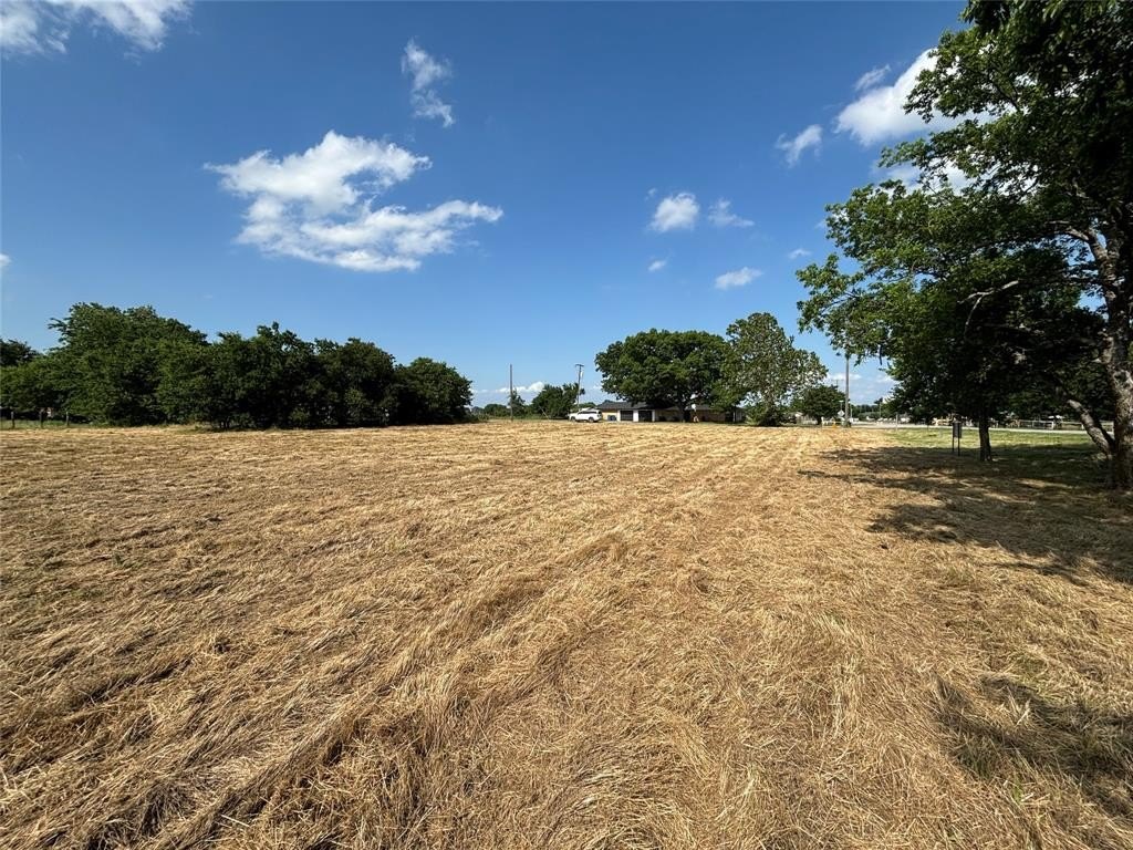 Valley View Land on I-35