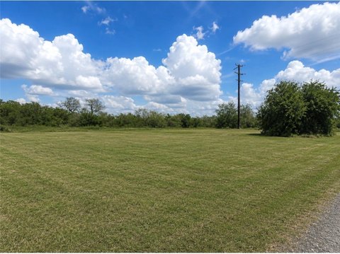 22 Acre Tract on Highway