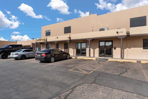 Versatile Commercial Property in Santa Fe
