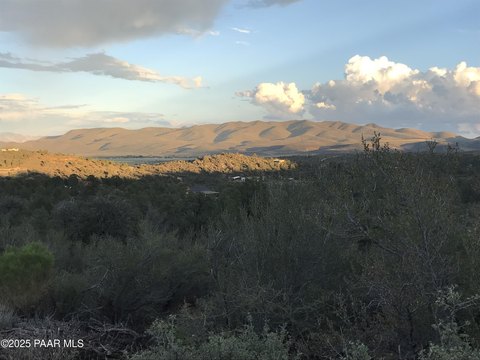 Peeples Valley Land with Views