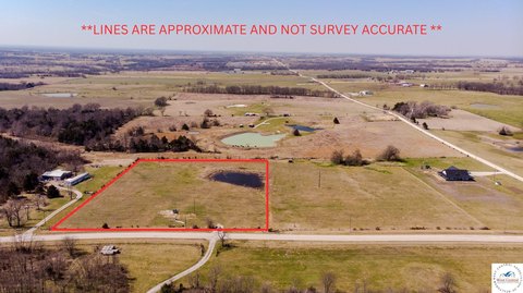 LAND, No Home, Clinton, MO