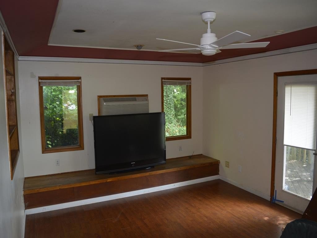 Picture 37