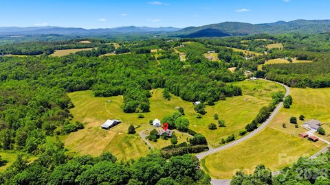 56-Acre Equestrian Farm in Casar