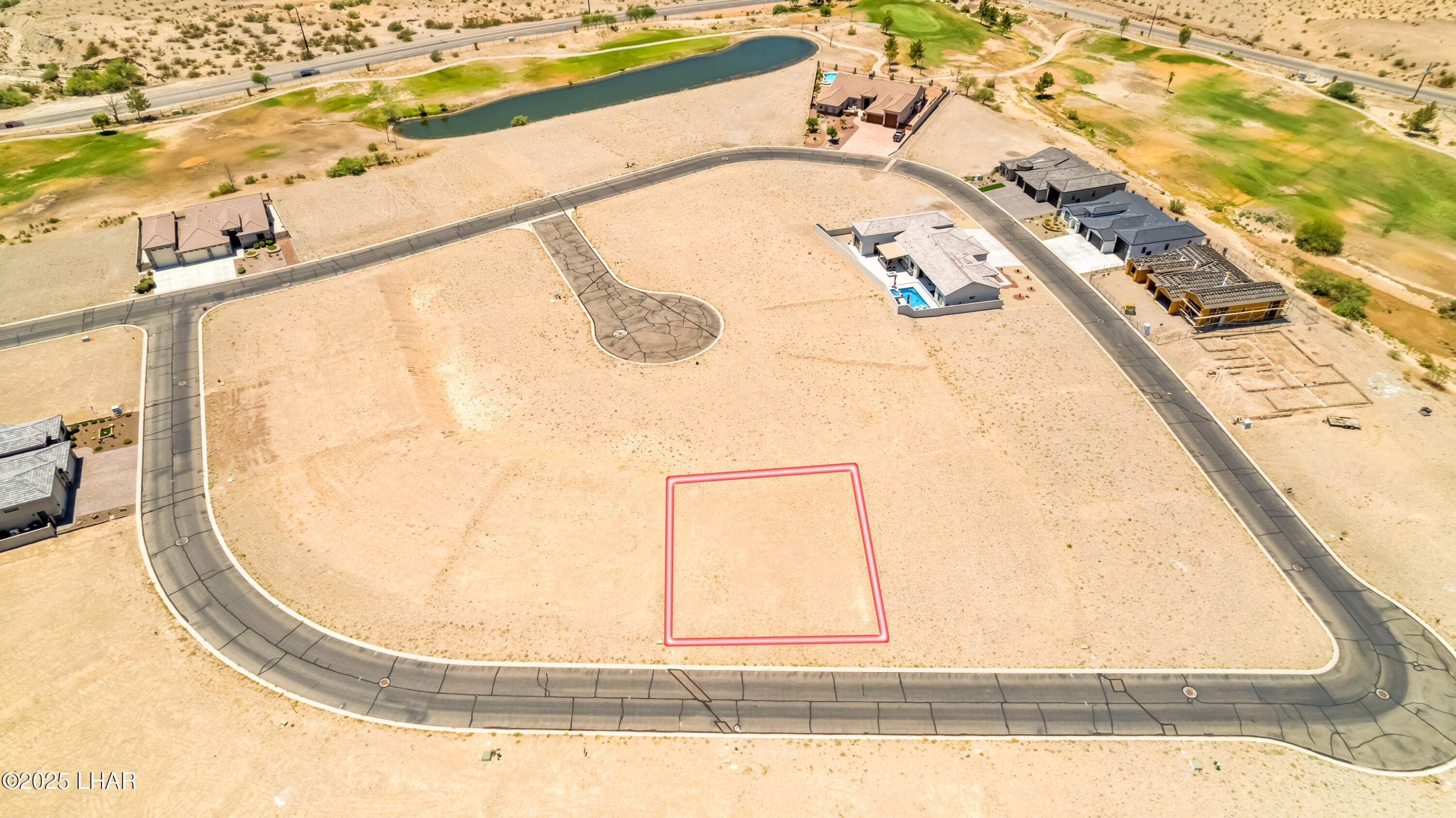 Residential Lot in Golf Community