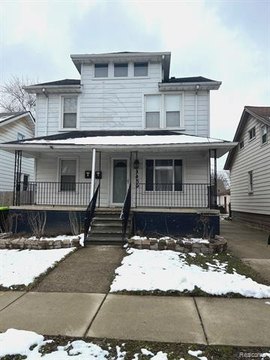 Remodeled Duplex in Lincoln Park