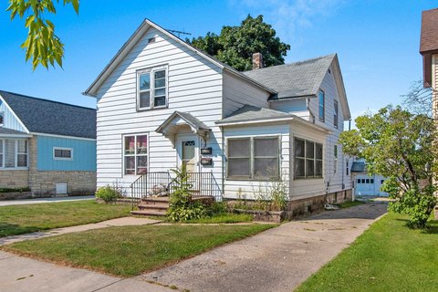 Marinette Duplex: Investment Opportunity