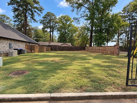 LAND, Longview, TX