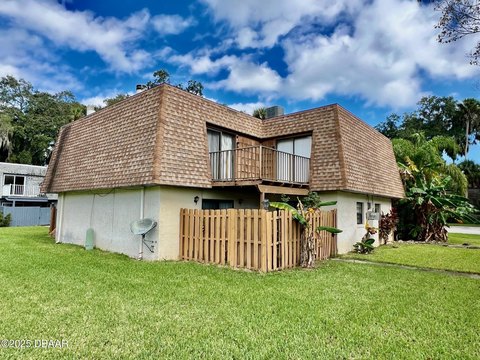 Four-Unit Townhome Investment Opportunity