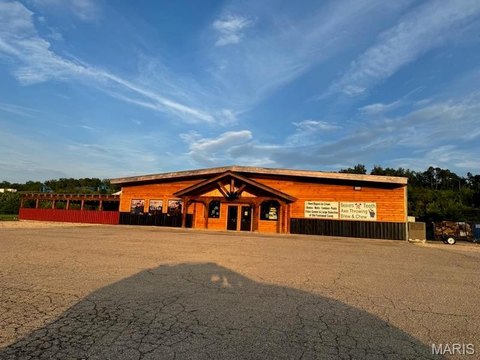 Renovated Commercial Building Near Current River