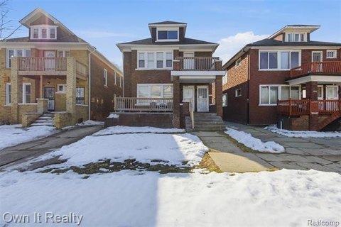 Well-Maintained Detroit Duplex For Sale
