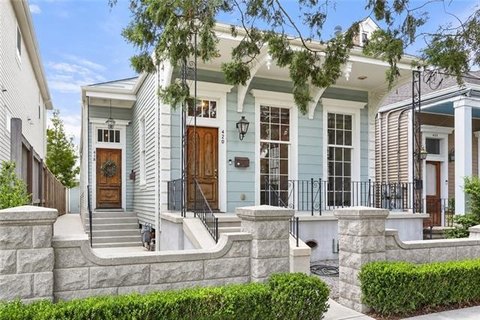 Renovated Victorian Triplex