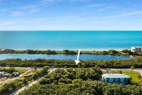 Oceanside Lot Overlooking Coco Plum Beach