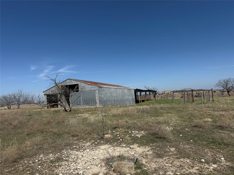 Hamilton Ranch with Grazing Land