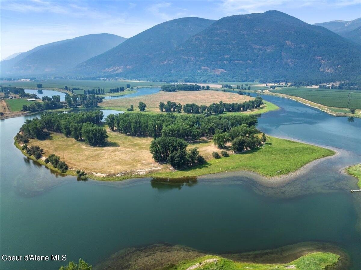 Private Island on Kootenai River