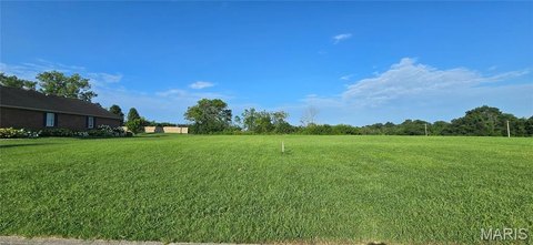 Residential Home Lot in Scenic Lake Estates