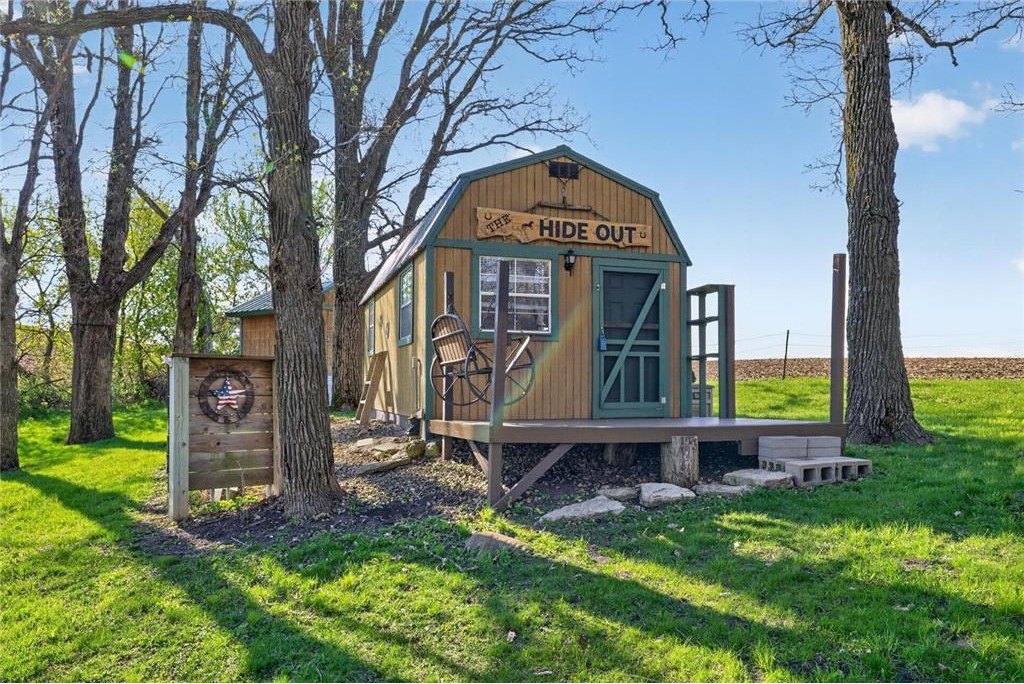 4.73 Acres Buildable Land Retreat