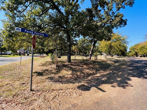 LAND - Gun Barrel City, TX