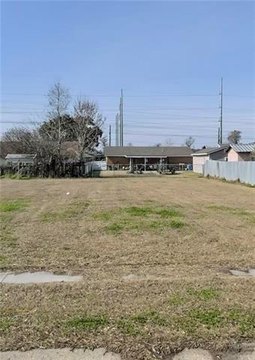 LAND - Westwego, LA