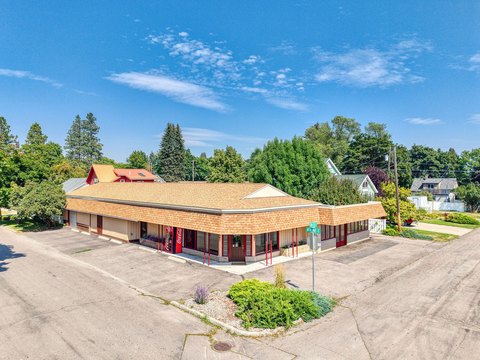 Single-Level Storefront Property