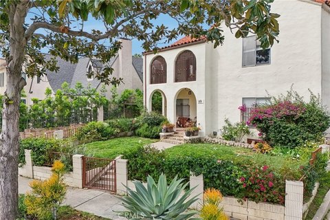 Brookside Triplex: Investor Opportunity