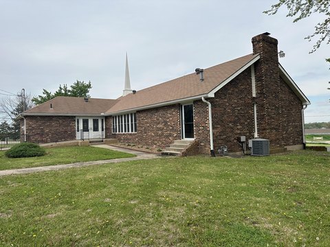 Marshall, MO Commercial Building