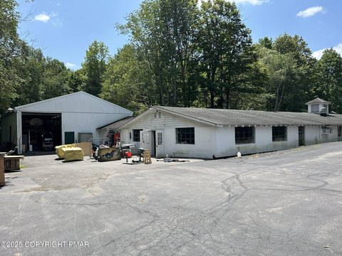 Unique Live-Work Space for Lease