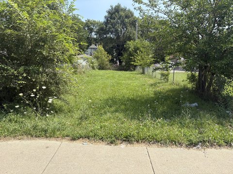Vacant Commercial Land