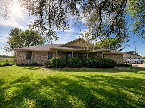 374 Acres in Kemp, TX
