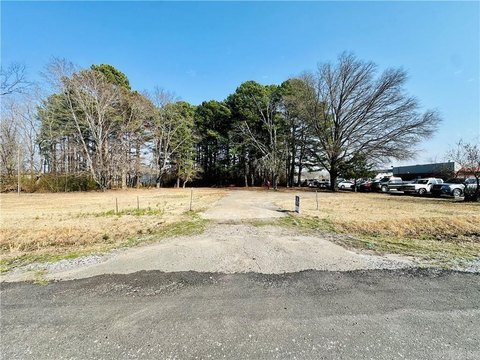 Commercial Land Near Interstate