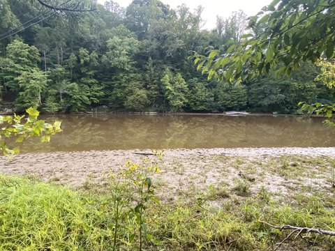 Waterfront Lot in Lynville