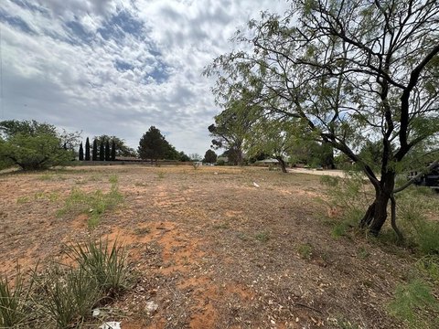 Land, Midland, TX