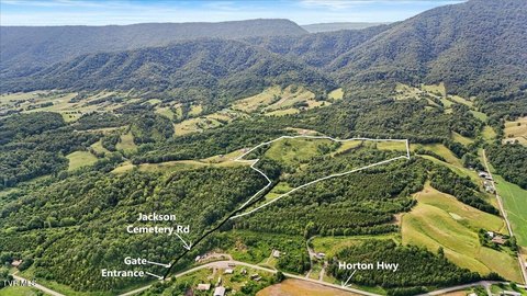 Pastureland and Wooded Acreage