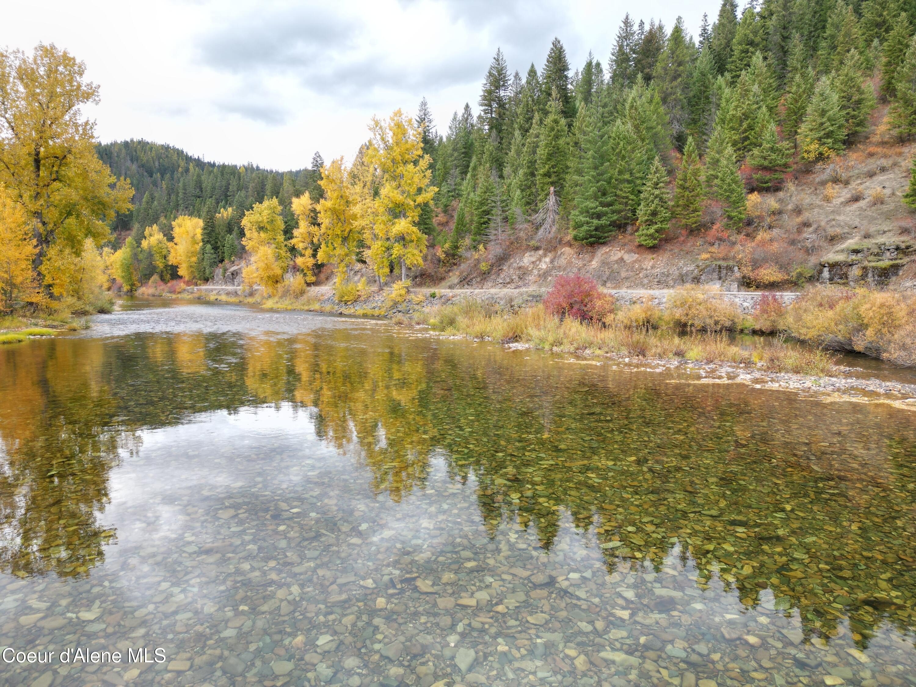 Buildable Lot with River Access