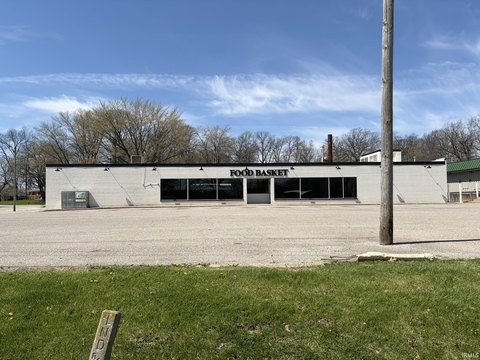 High-Visibility Retail Building