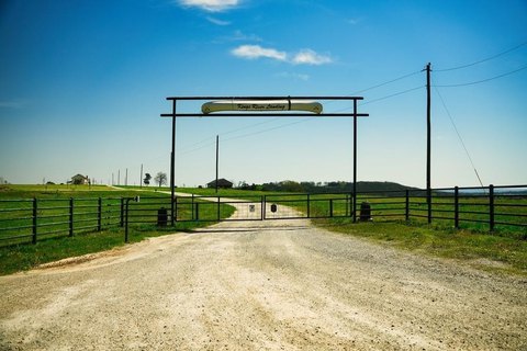 Riverfront Acreage on Kings River