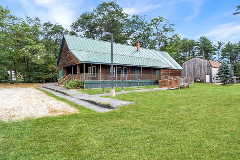 Adaptable Commercial Building in Cumberland