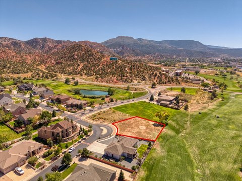 Land in Cedar City, Utah