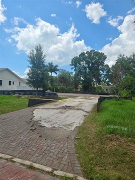 Land, ST PETERSBURG, FL