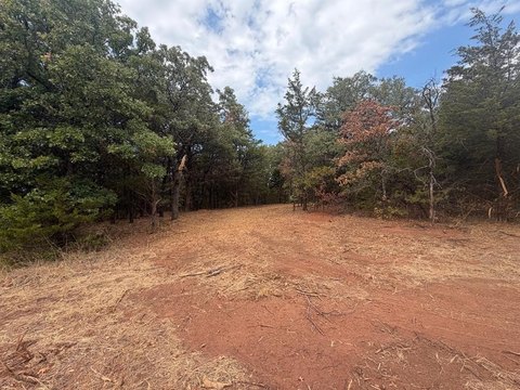 Land, Luther, OK