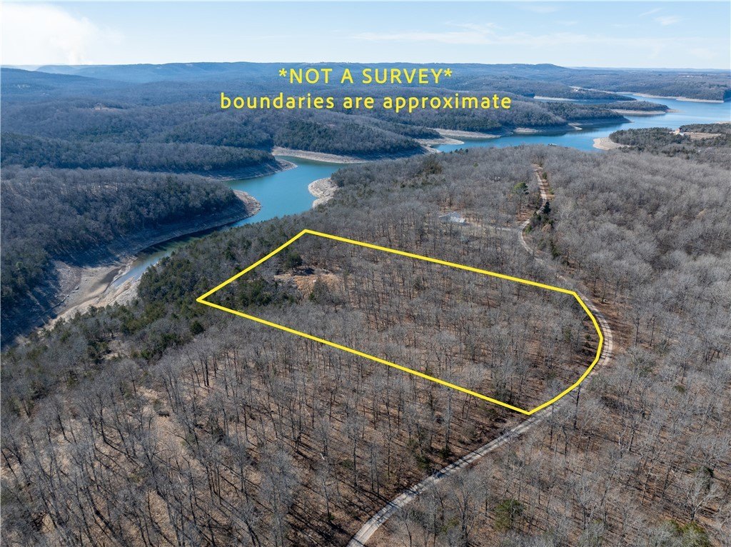 Ozark Land Near Bull Shoals