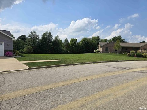 Residential Lot in Eureka, IL